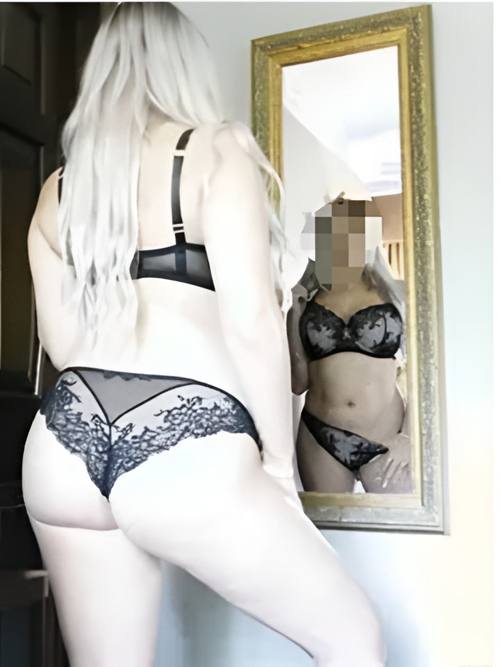 Инга привлекальеная девушка из Кондрово цена от 2500 руб