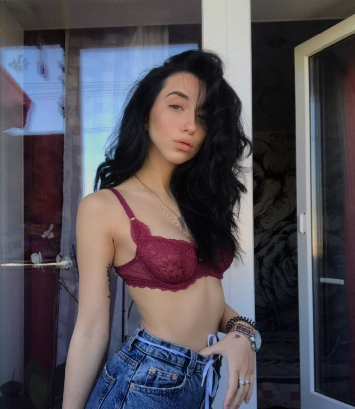 Надюша привлекальеная девушка из Кондрово цена от 3000 руб