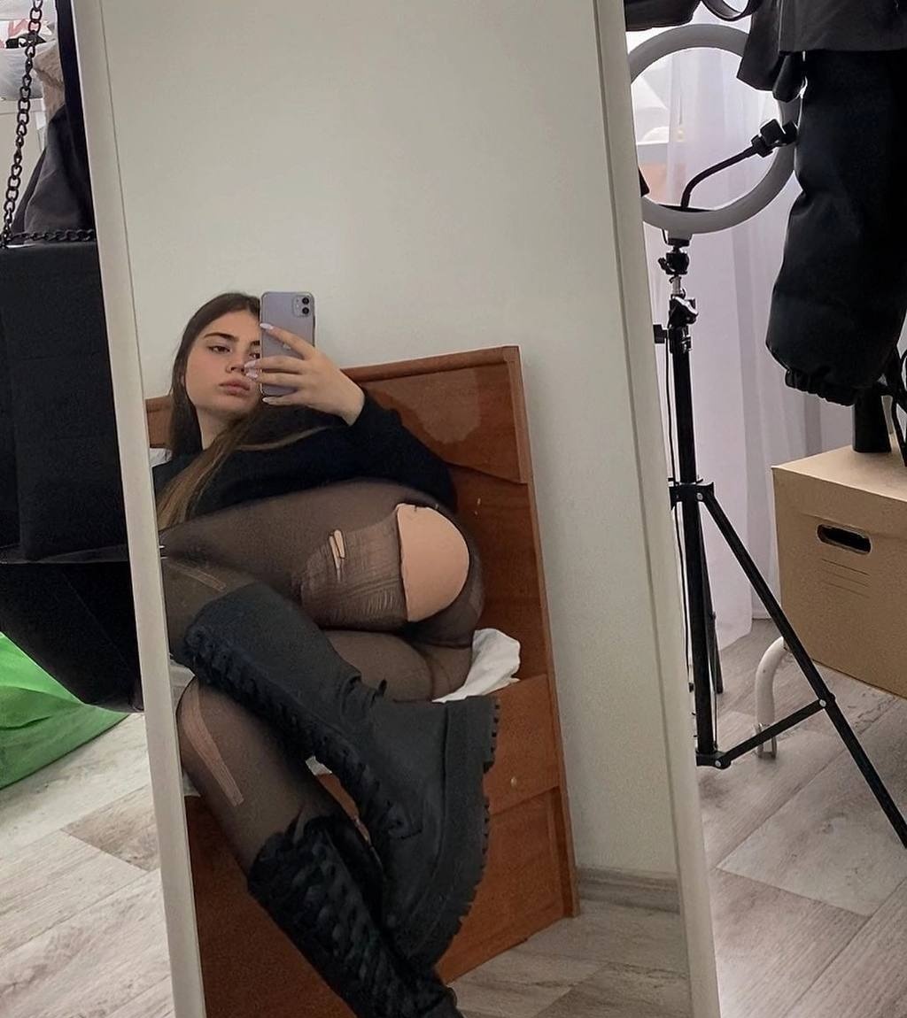 Жанна привлекальеная девушка из Кондрово цена от 5000 руб