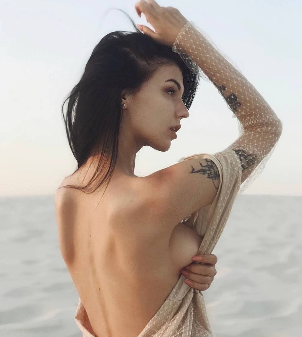 Анюта привлекальеная девушка из Кондрово цена от 3000 руб