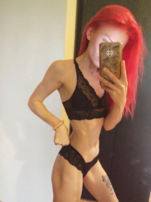 Рада привлекательная девушка из Кондрово цена от 3000 руб