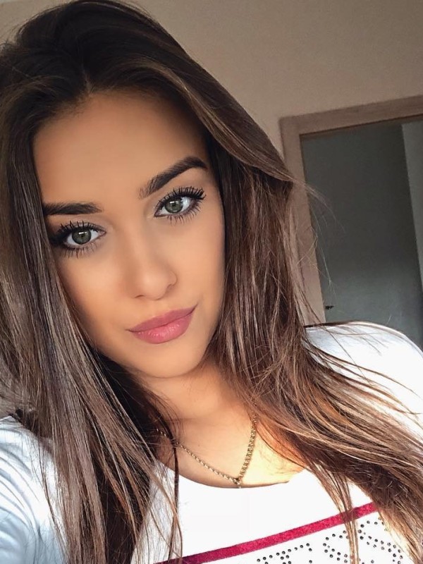 Катька привлекательная девушка из Кондрово цена от 3000 руб