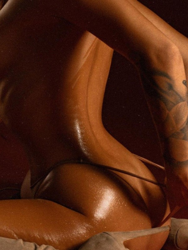 Каролина привлекательная девушка из Кондрово цена от 4000 руб